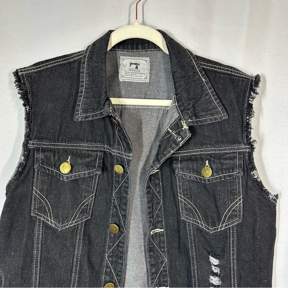 Men’s Denim Ripped Vest Trucker Biker Sleeveless Black Button Down Size Medium - Picture 3 of 10